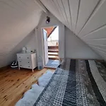 Nowoczesny Z Klimatyzacja I Tarasem, Blisko Plazy House Vakantiehuis *