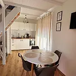Nowoczesny Z Klimatyzacja I Tarasem, Blisko Plazy House Vakantiehuis *