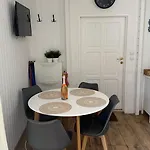 Vakantiehuis Nowoczesny Z Klimatyzacja I Tarasem, Blisko Plazy House