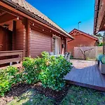 Vakantiehuis Nowoczesny Z Klimatyzacja I Tarasem, Blisko Plazy House