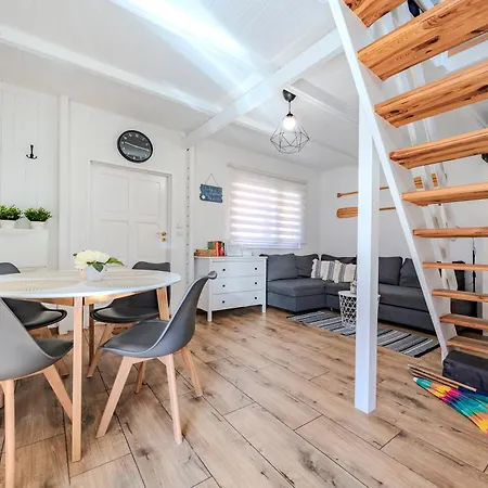 Nowoczesny Z Klimatyzacja I Tarasem, Blisko Plazy House Tatil Evi *