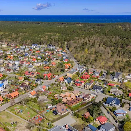 Сasa de vacaciones Nowoczesny Z Klimatyzacja I Tarasem, Blisko Plazy House Stegna (Pomerania)